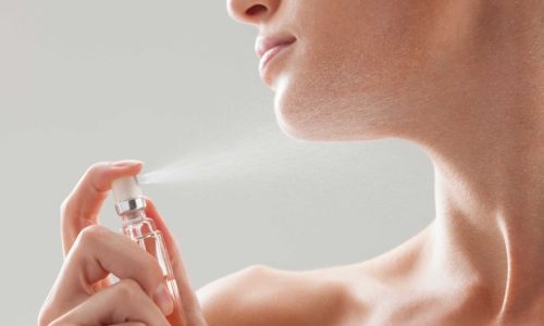 13 Essential Tips on How to Apply Perfume for a Long Lasting Scent