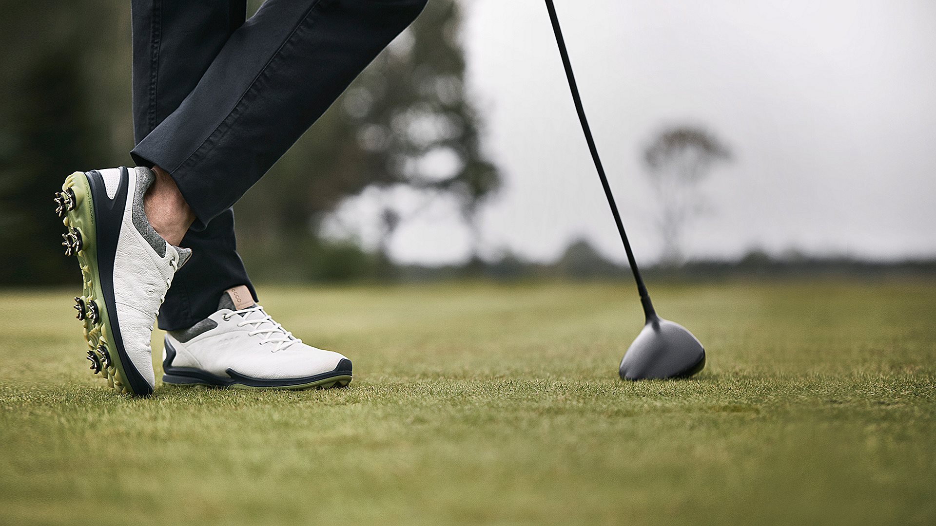 How To Pick the Right Men's Golf Shoes for Your First Game